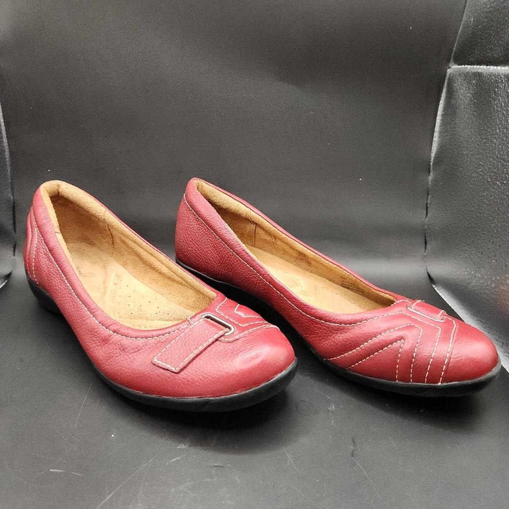 Naturalizer Red Leather Low Heel Slip On Shoes, Size 8M - Picture 1 of 8
